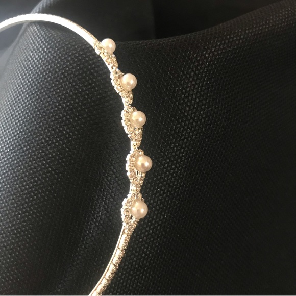 Bundle of 4 New Girls Pearl Headband - Picture 6 of 7